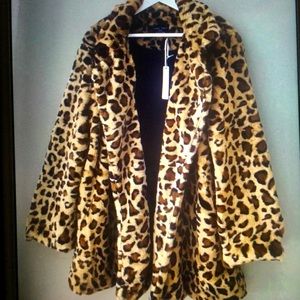 Leopard Car type coat